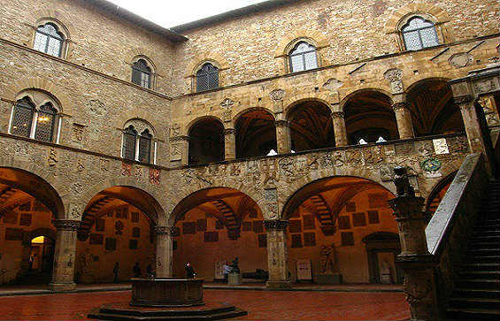 Bargello Museum Tour in Florence